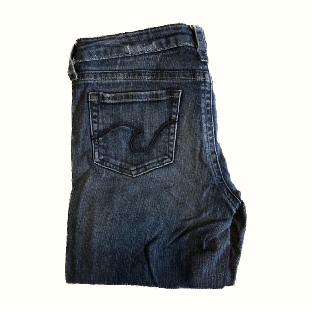 Women’s Dark Wash Refuge Jeans